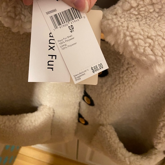 Industry Faux Shearling Teddy Jacket Cream Cozy Button Coat Size S - Picture 7 of 7